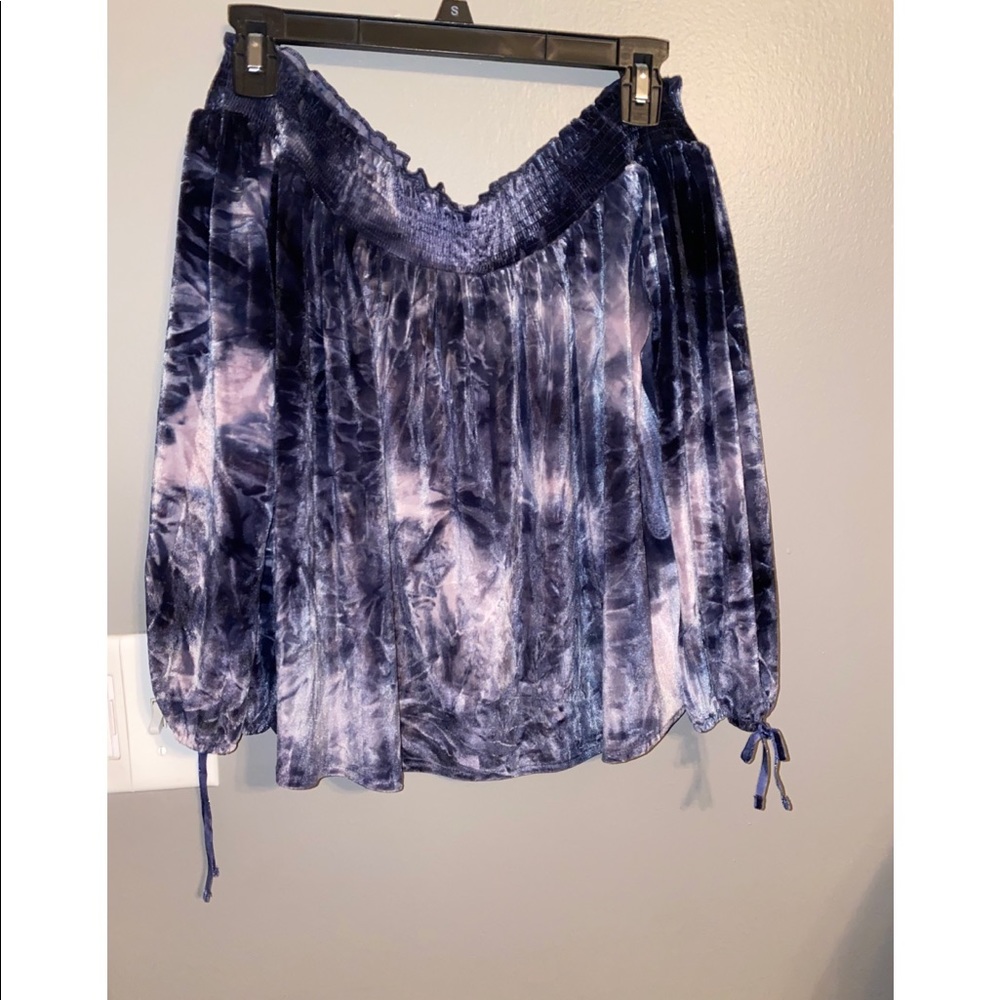 Long sleeve off the shoulder top